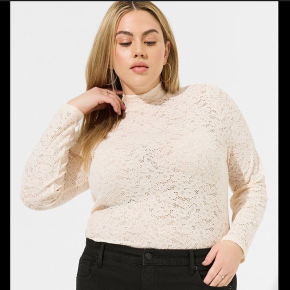 torrid Tops - Torrid Cream Lace Long Sleeve Mock Neck Top Plus Size 2 NEW